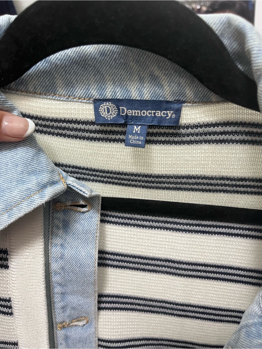 Democracy sweater jacket Striped Cream Black Button-Front Sweater cardigan - Picture 3 of 4